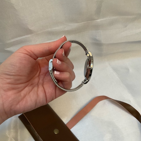 Cluse Unisex Silver Mesh Strap Watch - White Dial - Picture 4 of 7